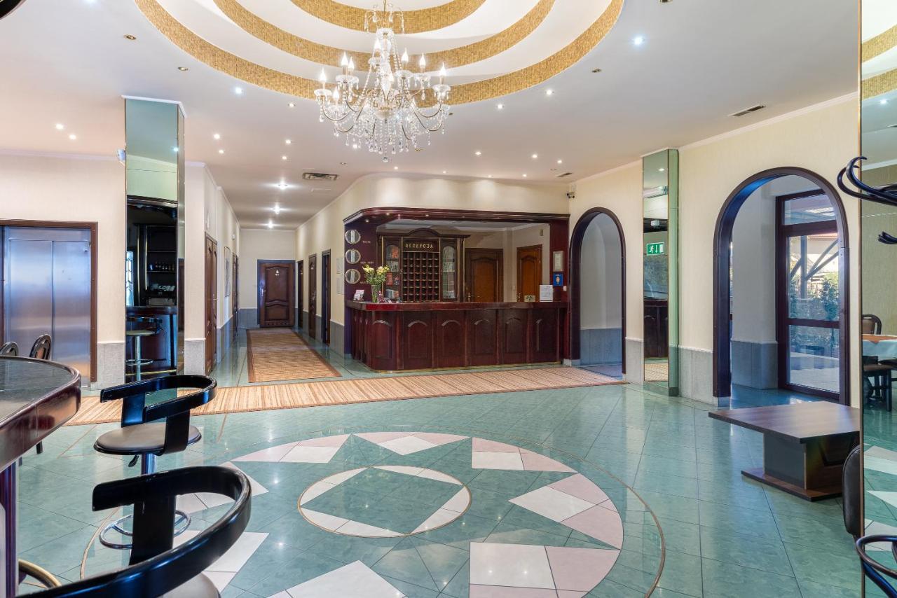 Hotel Ruczaj كراكوفيا المظهر الخارجي الصورة